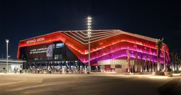 Αντιμέτωπη με τη Δικαιοσύνη η 38χρονη που εξαπάτησε πολίτες διοργανώνοντας «VIP ταξίδια» στο Άμπου Ντάμπι