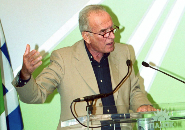 Πέθανε ο πρώην βουλευτής και υπουργός του ΠΑΣΟΚ Χρήστος Ροκόφυλλος