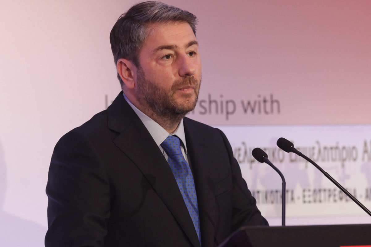 Ν. Ανδρουλάκης: Οι 9 προτάσεις του ΠΑΣΟΚ για ανταγωνιστικές μικρομεσαίες επιχειρήσεις