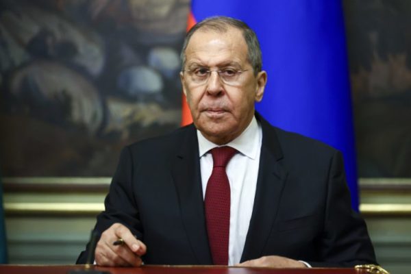 Λαβρόφ κατά Μερτς για επιθέσεις μεγάλου βεληνεκούς στην Ρωσία από την Ουκρανία με ευρωπαϊκά όπλα