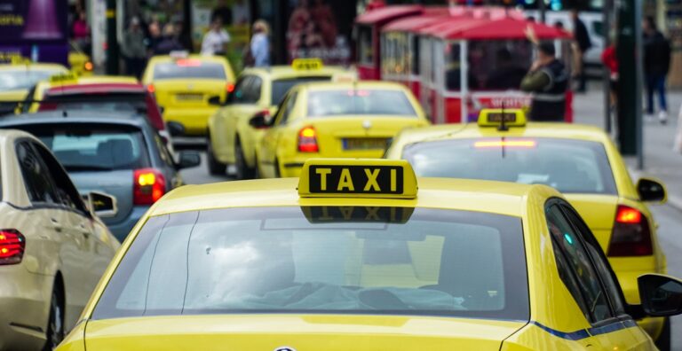 Χωρίς ταξί σήμερα και αύριο η Αθήνα λόγω της 48ωρης απεργίας του ΣΑΤΑ