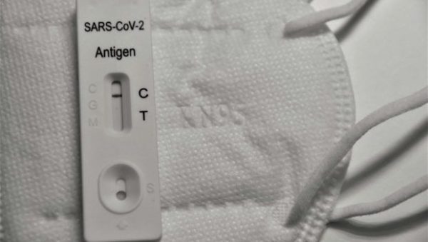 Covid-19: Γιατί αυξήθηκαν ξανά τα κρούσματα κορονοϊού; Η πρώτη άνοδος μετά από 10 μήνες