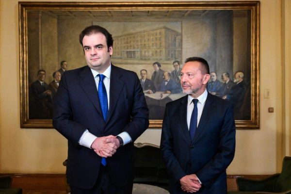 Πιερρακάκης και Στουρνάρας: Τι συζήτησαν για το deal Alpha – UniCredit