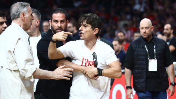 Στον Αθλητικό Δικαστή Γιαννακόπουλος, Άταμαν, Σλούκας, Παπαπέτρου, Λεσόρ, Σερέλης και Κοντός