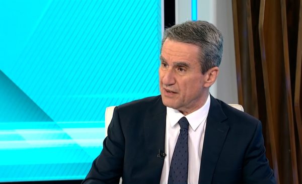 Α. Λοβέρδος στο Πρώτο για πρόταση Καρυστιανού: Τερατώδες λάθος από πλευράς ποινικού δικαίου – Θεμελιώδες άλμα προς το κενό με την πρόταση για εσχάτη προδοσία (audio)