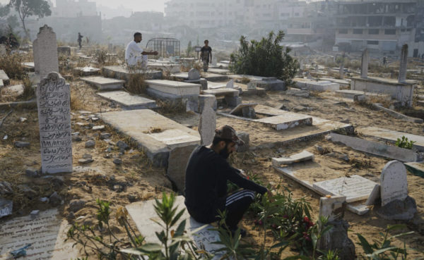 Οι IDF περικύκλωσαν τον χώρο όπου κρατείται ο όμηρος Ματάν Ζανγκάουκερ – Η Χαμάς λέει ότι δεν θα καταφέρουν να τον ανακτήσουν ζωντανό