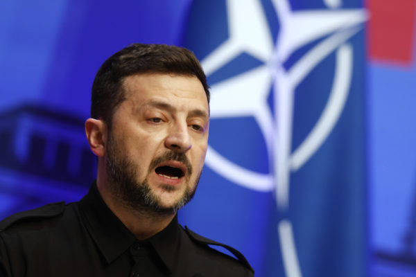 Ο Ζελένσκι κατηγορεί τη Ρωσία ότι παίζει «βρώμικο και πολιτικό» παιχνίδι γύρω από την ανταλλαγή αιχμαλώτων