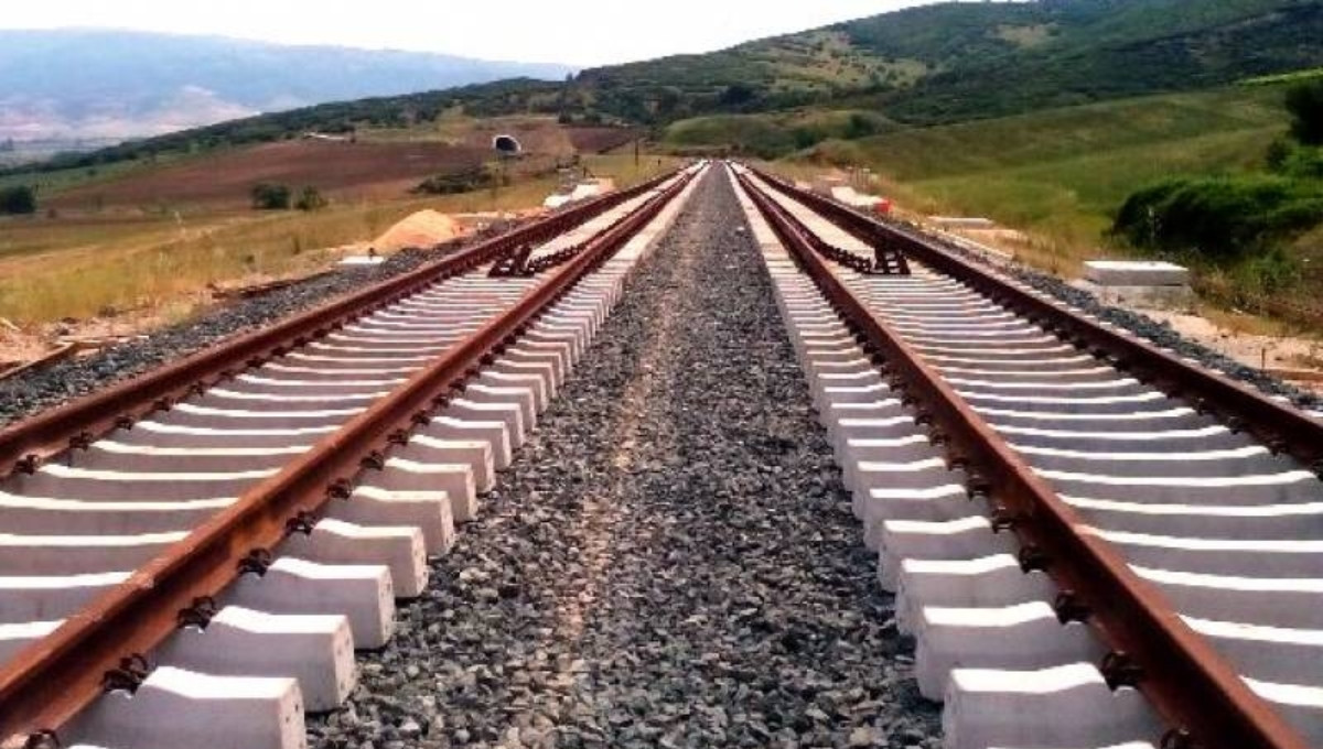 Εθνικά έργα υποδομών: Οδικά, Σιδηροδρομικά, Ενεργειακά και Τηλεπικοινωνιακά Δίκτυα