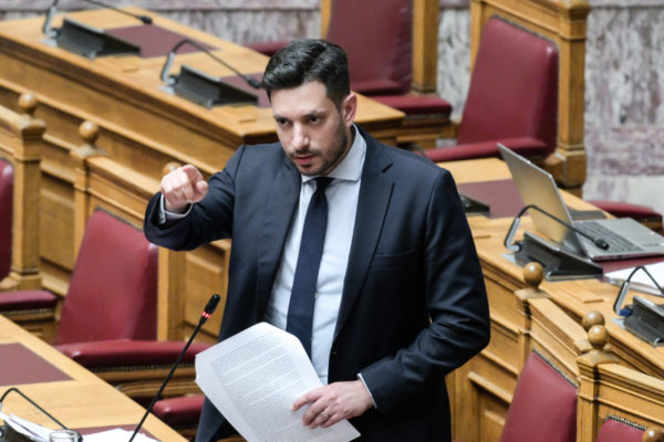 ΚΟΚ: Νομοθετικές βελτιώσεις Κυρανάκη για ταξί, τροχόσπιτα, πρόστιμα