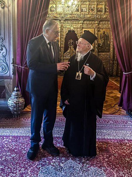 Θεοδωρικάκος: Το υπουργείο Ανάπτυξης συμβάλλει στη διάσωση ιστορικών μνημείων του Χριστιανισμού