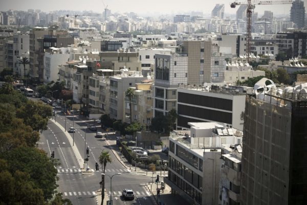 «Καζάνι που βράζει η Μέση Ανατολή»: «Το μέλλον δεν δείχνει θετικό» λέει κάτοικος του Ισραήλ στο ΕΡΤNews
