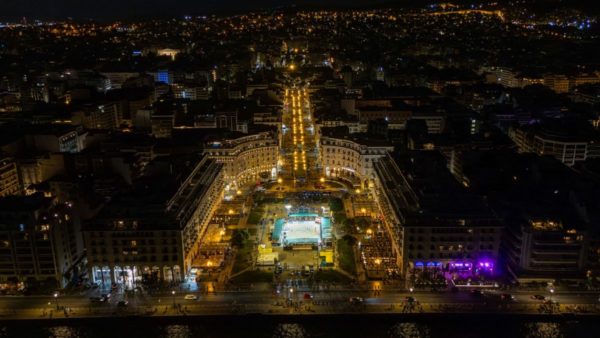 Ιστορικό Thessaloniki Grand Slam με διεθνή λάμψη στην πλατεία Αριστοτέλους