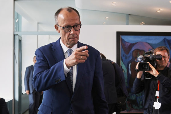 Γερμανία: Η κυβέρνηση Μερτς ενέκρινε εξαγωγές στρατιωτικών ειδών αξίας 4 εκατ. ευρώ στο Ισραήλ 