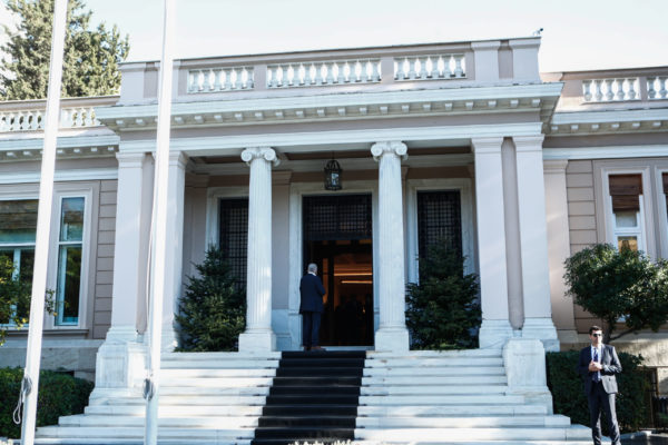 Κυβερνητικές πηγές: Η κυβέρνηση αναμένεται να σχολιάσει το περιεχόμενο της δικογραφίας εφόσον πρώτα μελετήσει