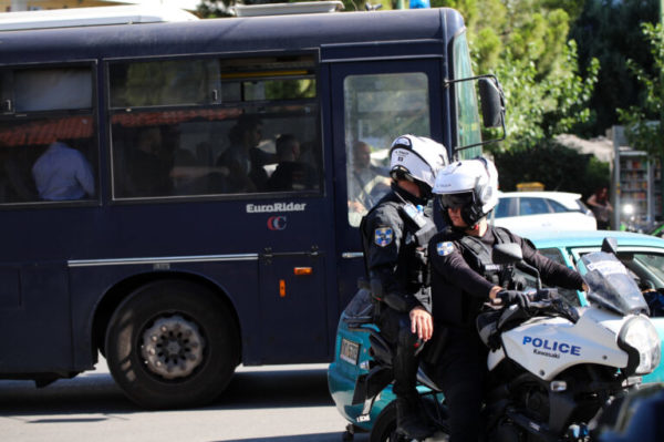 Ελεύθεροι με όρους οι πρώτοι 7 από τους κατηγορούμενους για εγκληματική δράση οργανωμένων οπαδών