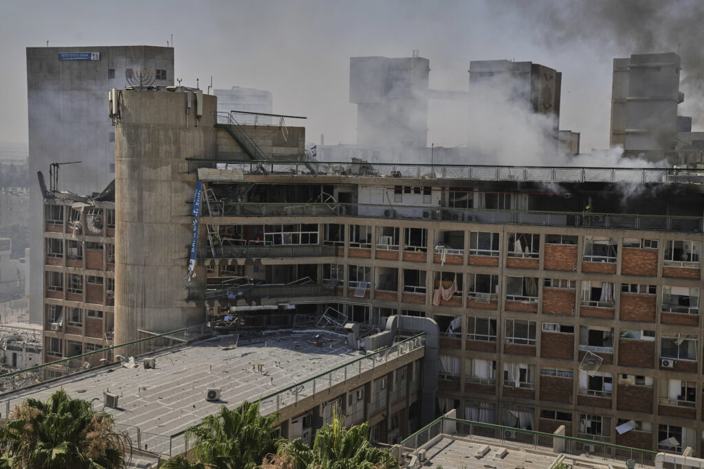 Σειρήνες πολέμου σε βόρειες και νότιες περιοχές του Ισραήλ – Ισραηλινό χτύπημα σε δύο σημεία παραγωγής στις πυρηνικές εγκαταστάσεις του Ισφαχάν