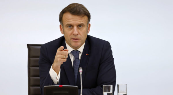 Μακρόν: Οι διαπραγματεύσεις μεταξύ των Ευρωπαίων και του Ιράν πρέπει να επιταχυνθούν
