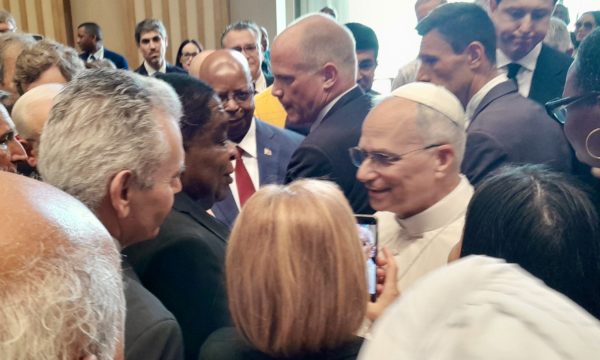 Μ. Χαρακόπουλος προς Πάπα Λέοντα: Με χαρά σάς αναμένουμε στη Νίκαια για τα 1700 έτη της Α’ Οικουμενικής Συνόδου