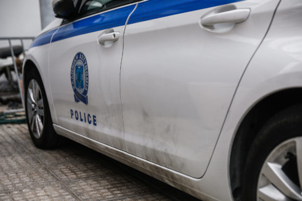 Σε εξέλιξη μεγάλη αστυνομική επιχείρηση για εξάρθρωση κυκλώματος που εξαπατούσε δημόσιο και ΕΕ: Πάνω από 5,5 εκατ. ευρώ η οικονομική ζημιά- Έχουν γίνει 5 συλλήψεις