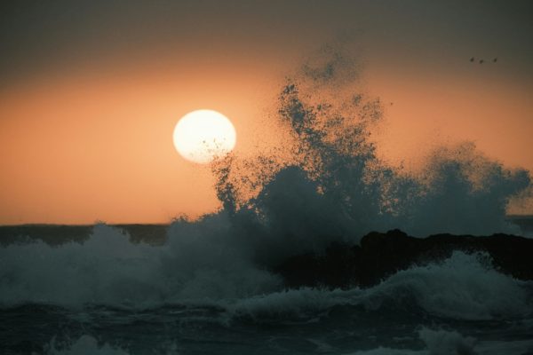 Καιρός: Υψηλές θερμοκρασίες μέχρι την Παρασκευή και μελτέμια στο Αιγαίο – Πρόγνωση από τον Χρ. Παρανό