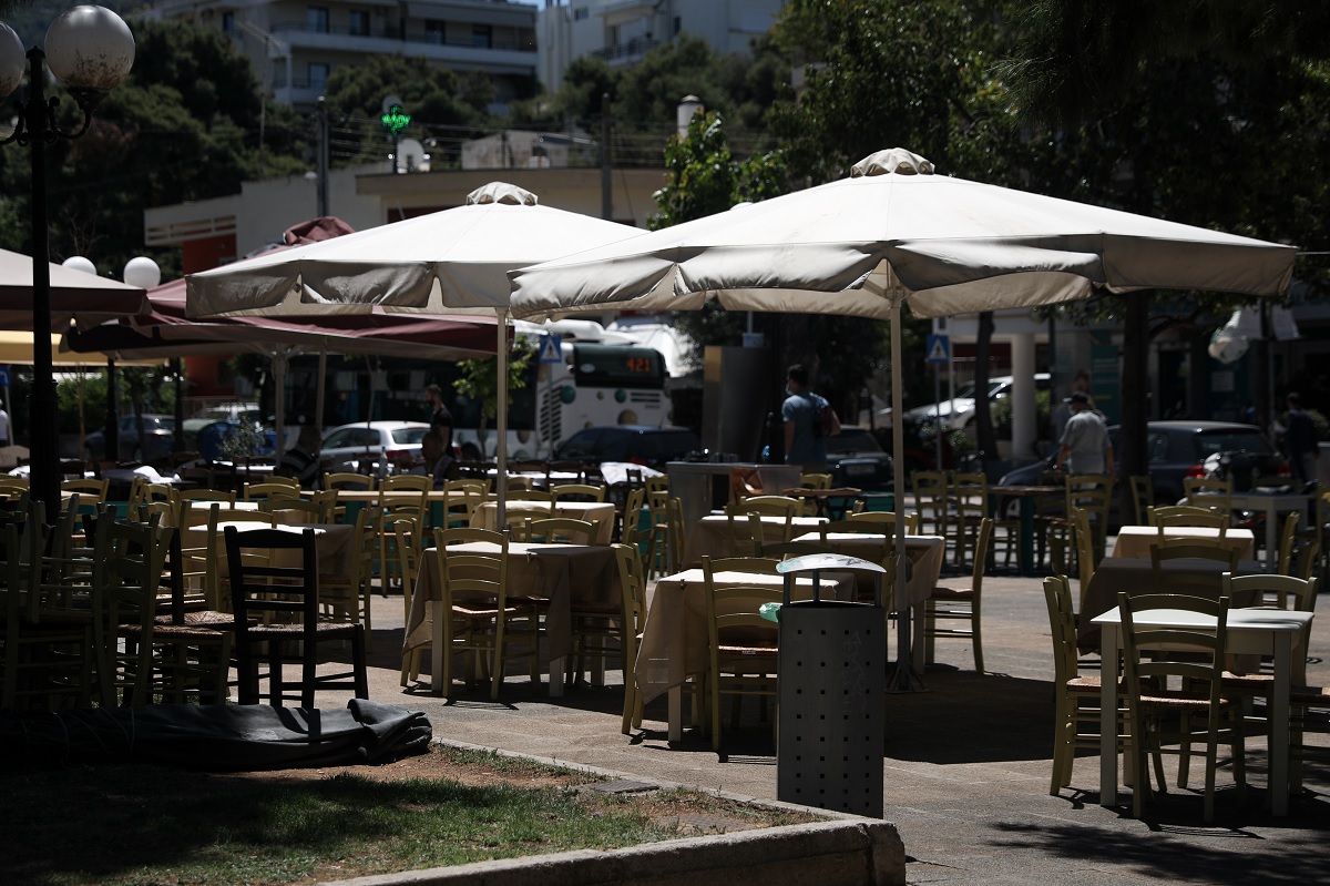 Θ. Γεωργιάδης (αντιδήμαρχος Δ. Αθηναίων) στο Πρώτο: Τουλάχιστον 950 καταστήματα έχουν βγάλει τραπέζια χωρίς να έχουν κάνει καν αίτηση (audio)