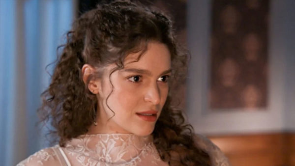 Grand Hotel – Τετάρτη 25/06: Η Αλίκη συνειδητοποιεί ότι ο Πέτρος έχει εξαφανιστεί