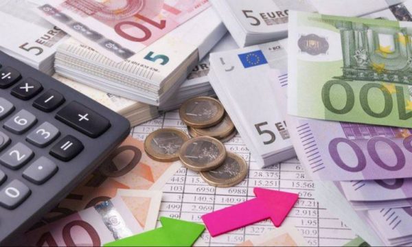 Γραφείου Προϋπολογισμού: Φόβος για τις επενδύσεις λόγω (και) της αβεβαιότητας [γραφήματα]