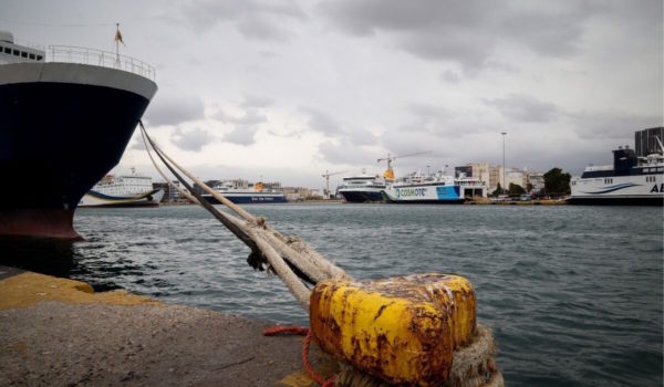 Απαγορευτικό απόπλου λόγω θυελλωδών ανέμων – Κανονικά τα δρομολόγια για Αργοσαρωνικό με έγκριση πλοιάρχων