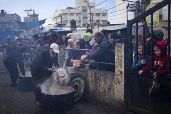 Γάζα: Πάνω από 170 ΜΚΟ ζητούν τον τερματισμό λειτουργίας του μηχανισμού βοήθειας που υποστηρίζεται από το Ισραήλ και τις ΗΠΑ