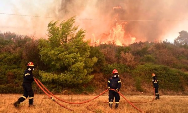Πολύ υψηλός κίνδυνος πυρκαγιάς σε Αττική, Κρήτη και Στερεά Ελλάδα την Τετάρτη – Ποιες άλλες περιοχές είναι στην κατηγορία κινδύνου 4