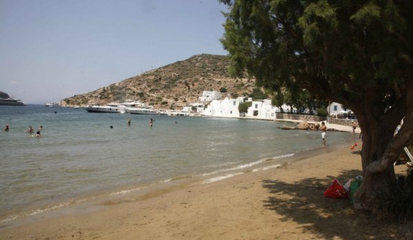 Σίφνος: Ο ιδανικός ελληνικός προορισμός για οικογένειες σύμφωνα με διεθνή ΜΜΕ