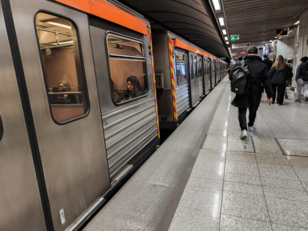 Πιλοτική 24ωρη λειτουργία σε μετρό, τραμ και λεωφορεία το Σάββατο