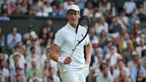 “Σίφουνας” στους “16” του Wimbledon ο Σίνερ