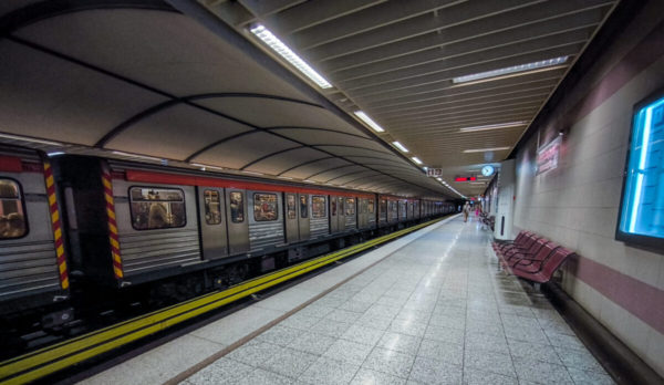 Πιλοτική 24ωρη λειτουργία μετρό, τραμ, λεωφορείων: «Σκοπός η προστασία της ανθρώπινης ζωής», είπε ο Κ. Κυρανάκης