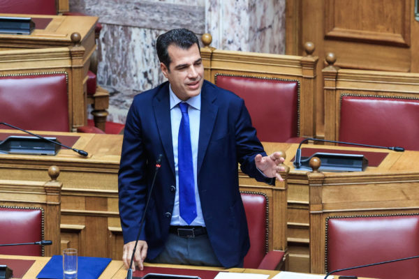 Στη Λιβύη ο Θ. Πλεύρης και ο Επίτροπος Μετανάστευσης – Στόχος η άμεση αποκλιμάκωση των μεταναστευτικών ροών προς την Κρήτη
