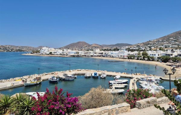 Απίστευτη διάκριση για την Πάρο: Αναδείχθηκε το καλύτερο νησί στον κόσμο για το 2025 στα World’s Best Awards