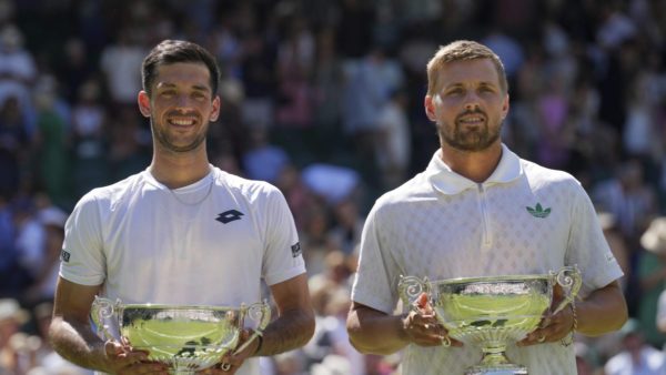 Πρώτο βρετανικό δίδυμο που κατακτά το Wimbledon στο διπλό από το 1936 οι Κας και Γκλάσπουλ