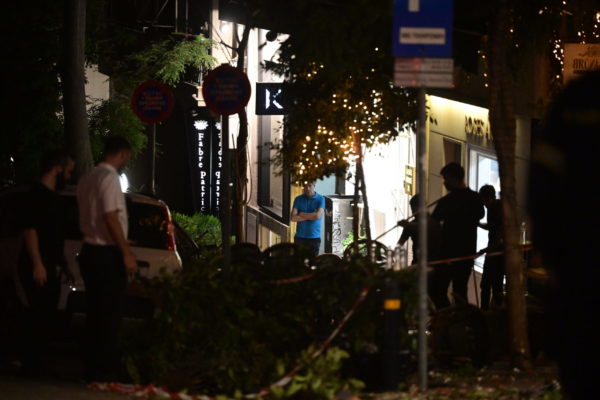 Κολωνάκι: Εκτός κινδύνου οι 11 τραυματίες – Σε σταθερή κατάσταση 46χρονος στη ΜΕΘ