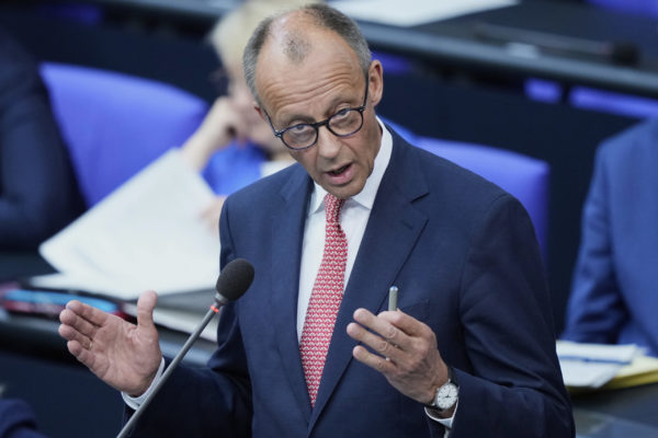 Μερτς για την αποτυχία της Bundestag να εκλέξει τρεις ανώτατους δικαστές: Η δημοκρατία μας είναι ζωντανή – Δεν υπάρχει κρίση