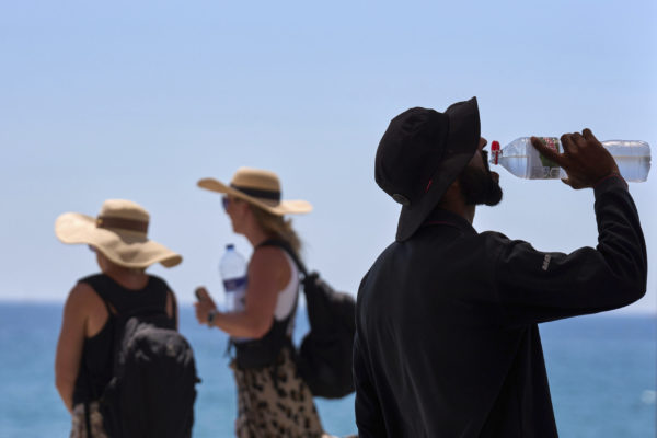 Ισπανία: Η ακραία ζέστη στοίχισε τη ζωή σε 1.180 ανθρώπους από τα μέσα Μαΐου – Ηλικιωμένοι και γυναίκες τα περισσότερα θύματα