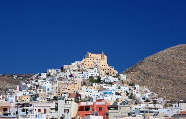 Η Σύρος στους ονειρικούς προορισμούς του κόσμου για το 2025