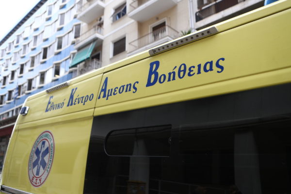 Έκρηξη σε ταβέρνα στο Μαρούσι – Δύο γυναίκες τραυματίες, οι πρώτες ενδείξεις κάνουν λόγο για διαρροή προπανίου στο μαγαζί