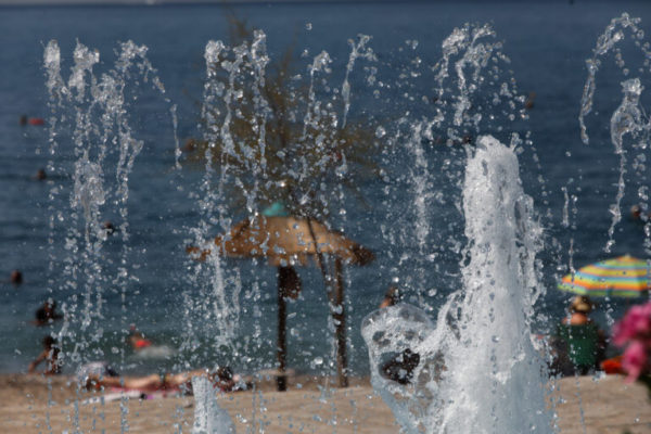 Καύσωνας διαρκείας προ των πυλών – Σε ποιες περιοχές το θερμόμετρο θα χτυπήσει «κόκκινο»