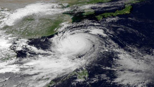 Μέγιστο επίπεδο συναγερμού στο Χονγκ Κονγκ καθώς ο τυφώνας Ουίφα πλησιάζει νότιες ακτές της Κίνας