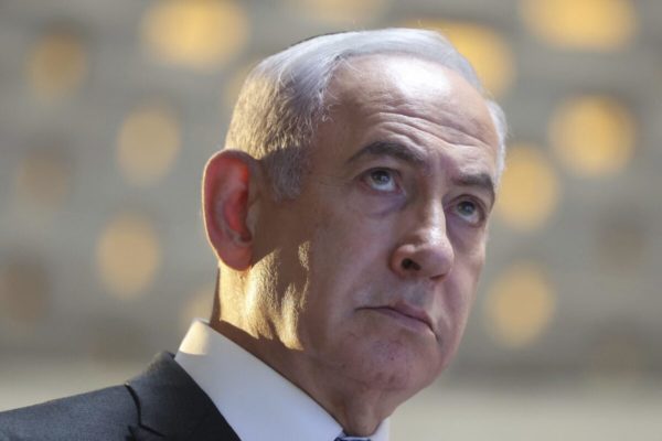 Ο Νετανιάχου υπέστη τροφική δηλητηρίαση, θα εργάζεται από το σπίτι για τρεις ημέρες