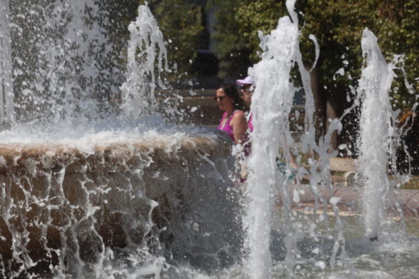 «Κόκκινο» χτυπά ο υδράργυρος σε όλη τη χώρα – Πέμπτη και Παρασκευή οι πιο δύσκολες ημέρες