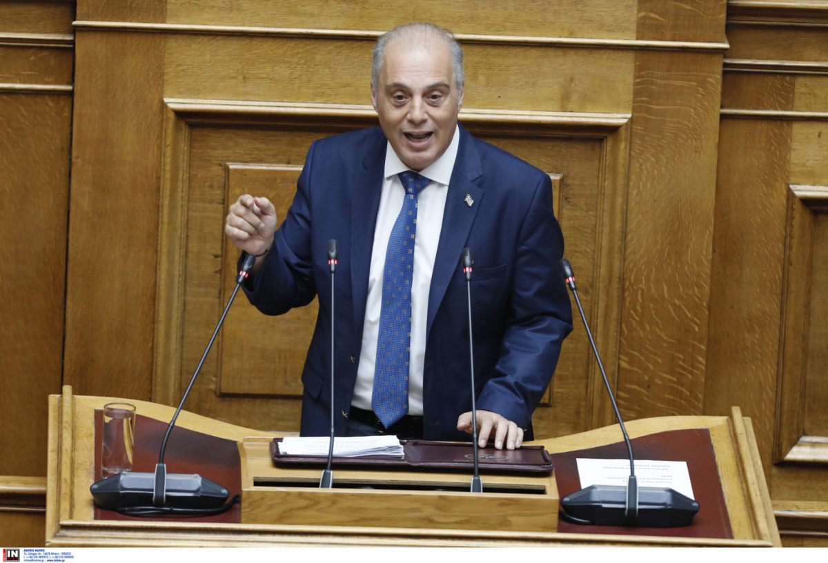 Κυρ. Βελόπουλος: «Κάνετε εκλογές τώρα γιατί βουλιάζετε και βυθίζετε τη χώρα»