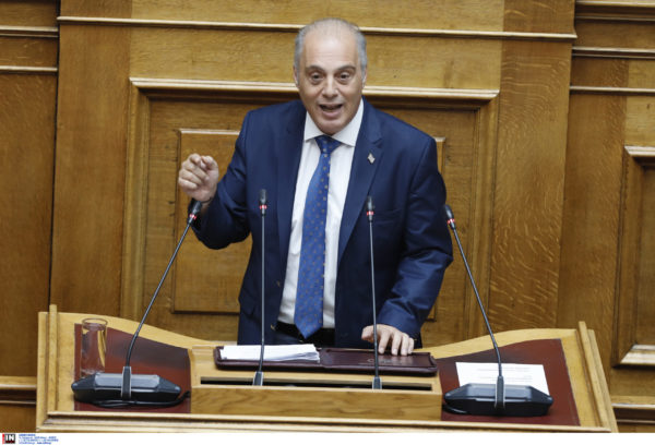 Κυρ. Βελόπουλος: «Κάνετε εκλογές τώρα γιατί βουλιάζετε και βυθίζετε τη χώρα»