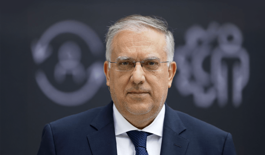 Αργίες: Κερδίζει η οικονομία όταν κόβονται;