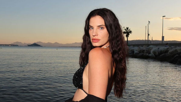 Ξεσπά η Χριστίνα Μπόμπα μετά τα αρνητικά σχόλια για το podcast με θέμα τον θηλασμό